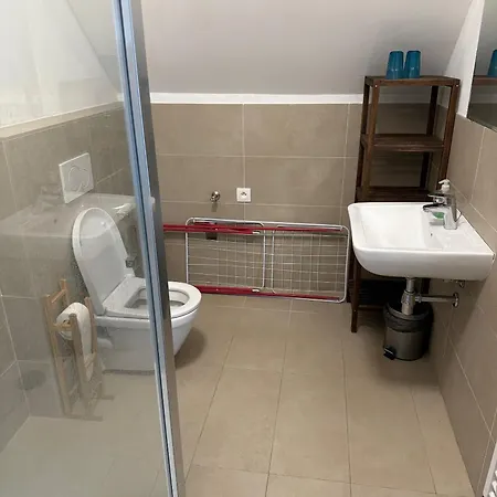 Dobra Lipa 아파트 *