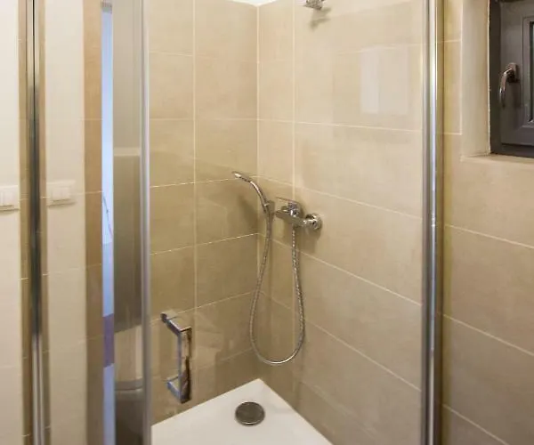 Dobra Lipa Apartman *